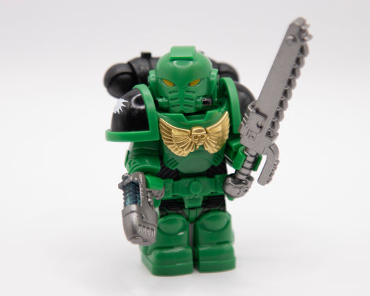 Salamander Space Marine - Warhammer 40k