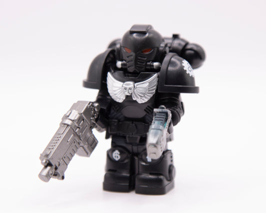 Iron Hand Space Marine - Warhammer