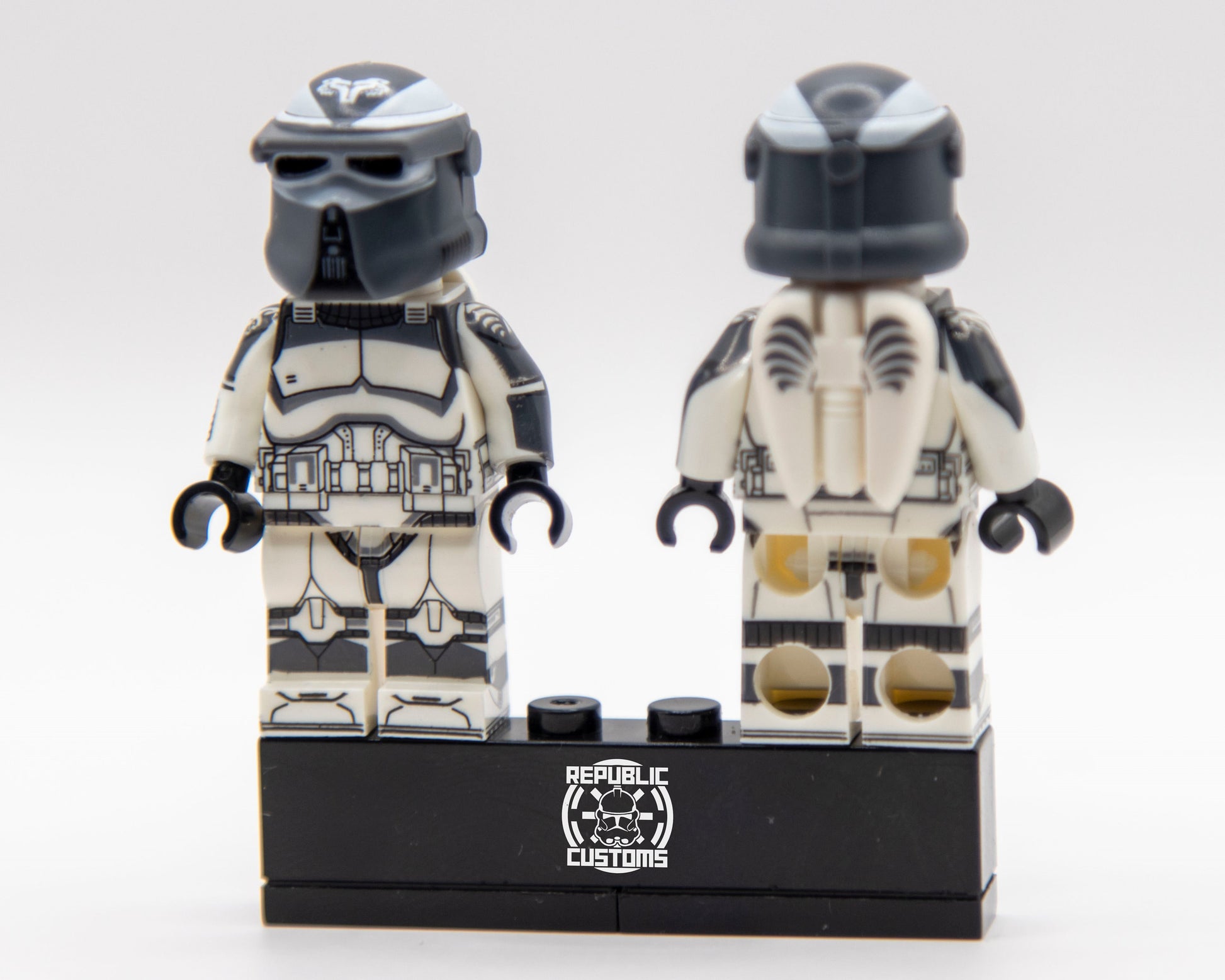 104th Wolfpack AT-RT Driver Star Wars – RepublicCustomsStore